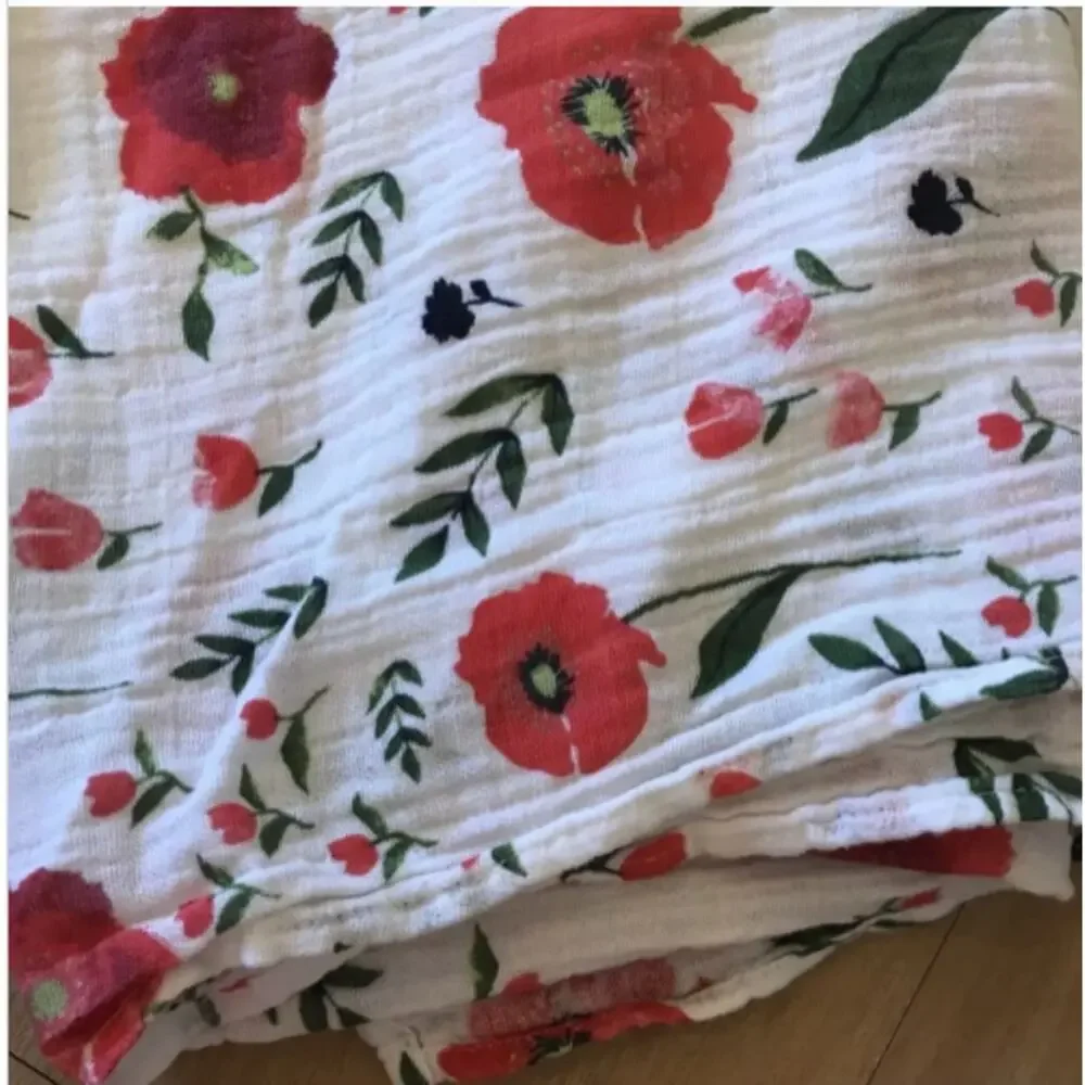 little unicorn Cotton Muslin Swaddle in SUMMER POPPY